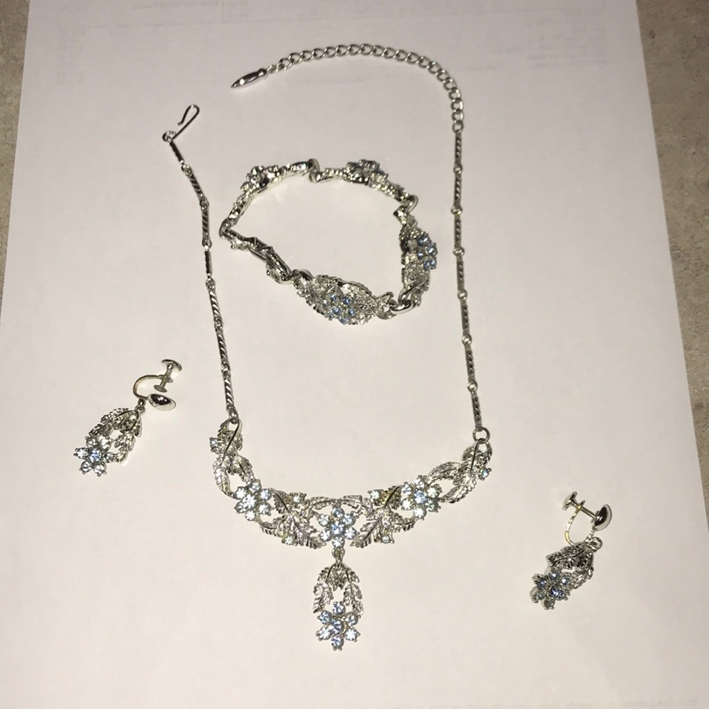 Vintage Light Blue three-piece set